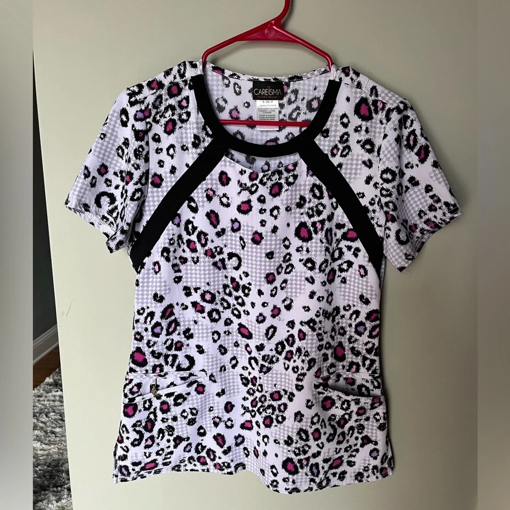 💗Scrub Top💗 - Picture 1 of 6
